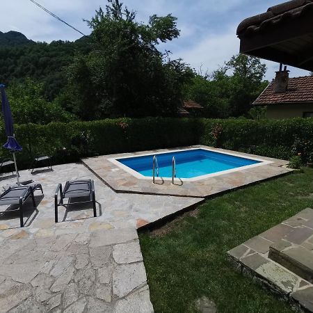 Villa Nanevi Teteven Exteriér fotografie