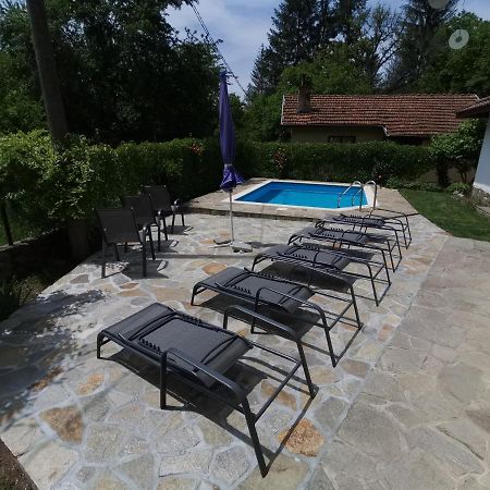 Villa Nanevi Teteven Exteriér fotografie