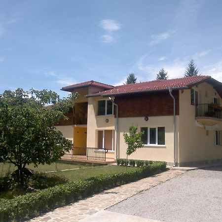 Villa Nanevi Teteven Exteriér fotografie