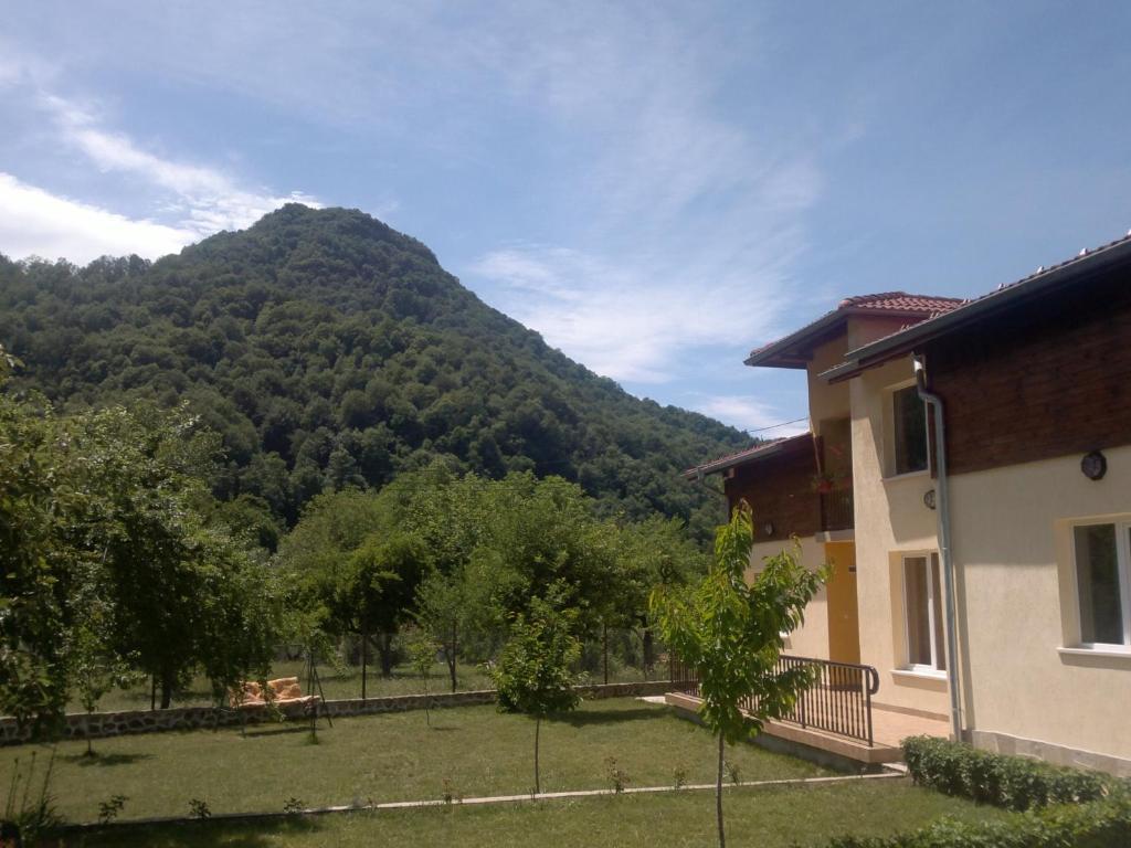 Villa Nanevi Teteven Exteriér fotografie
