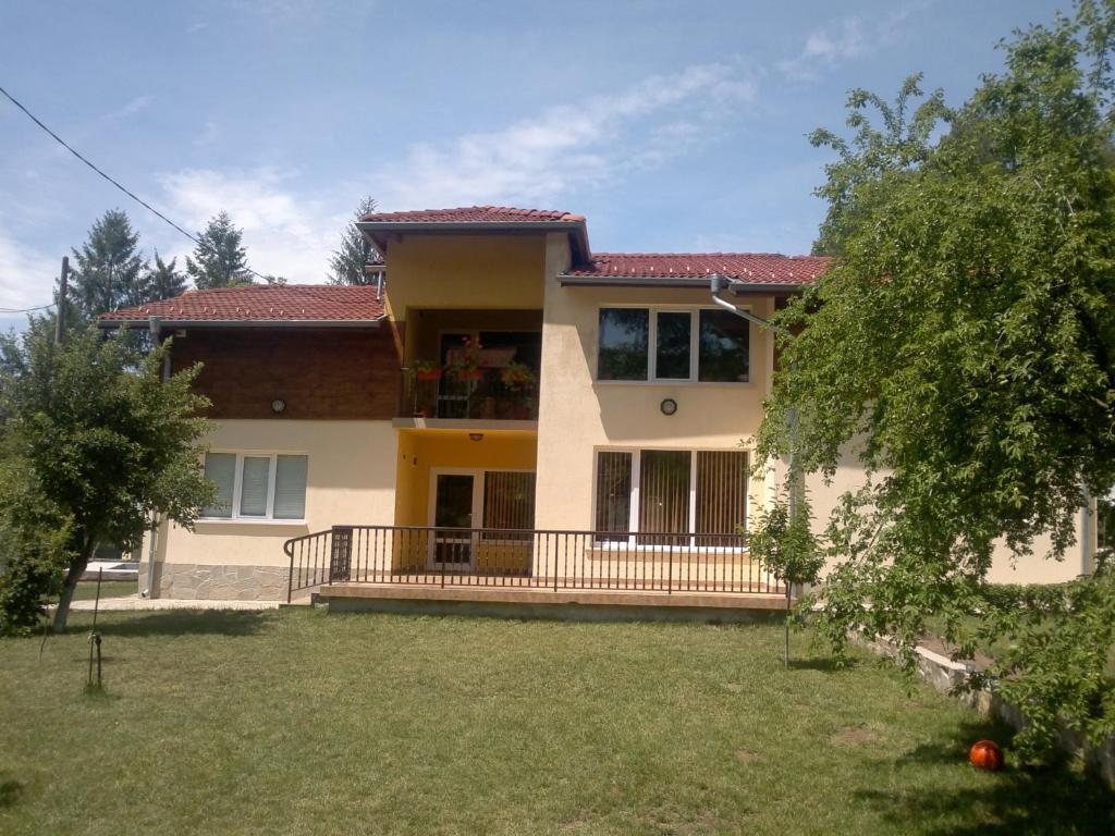 Villa Nanevi Teteven Exteriér fotografie
