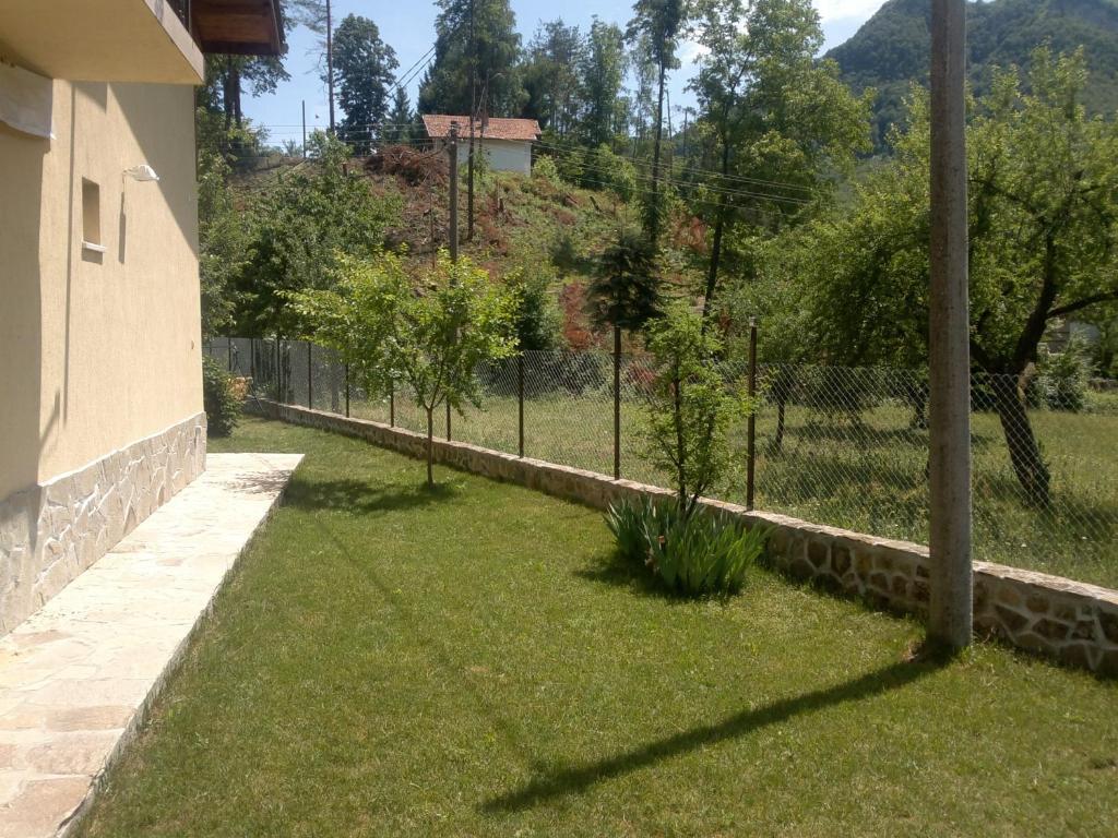Villa Nanevi Teteven Exteriér fotografie