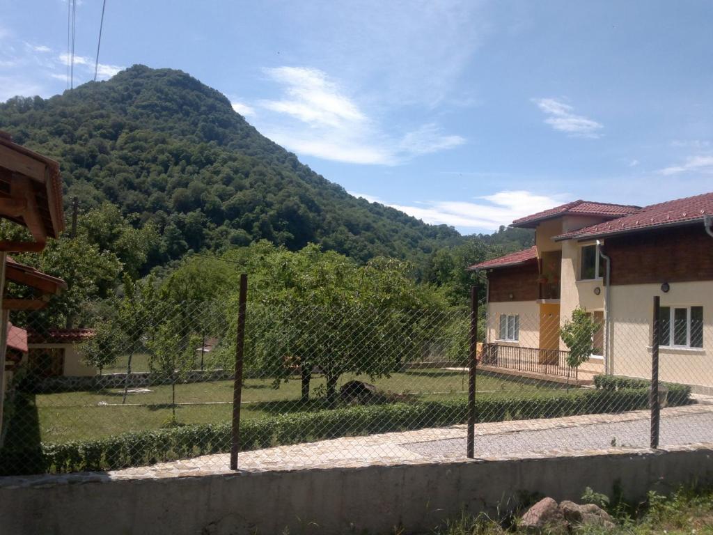 Villa Nanevi Teteven Exteriér fotografie