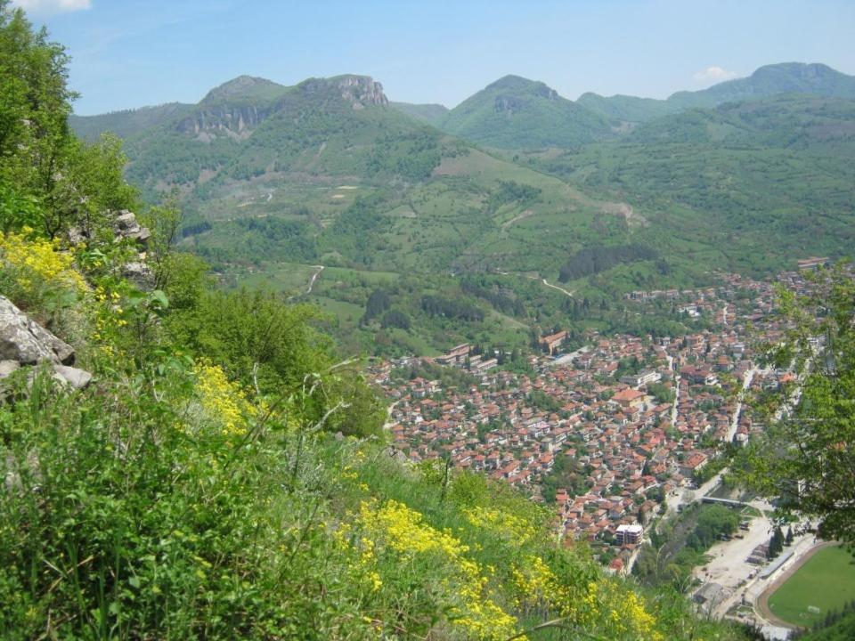 Villa Nanevi Teteven Exteriér fotografie